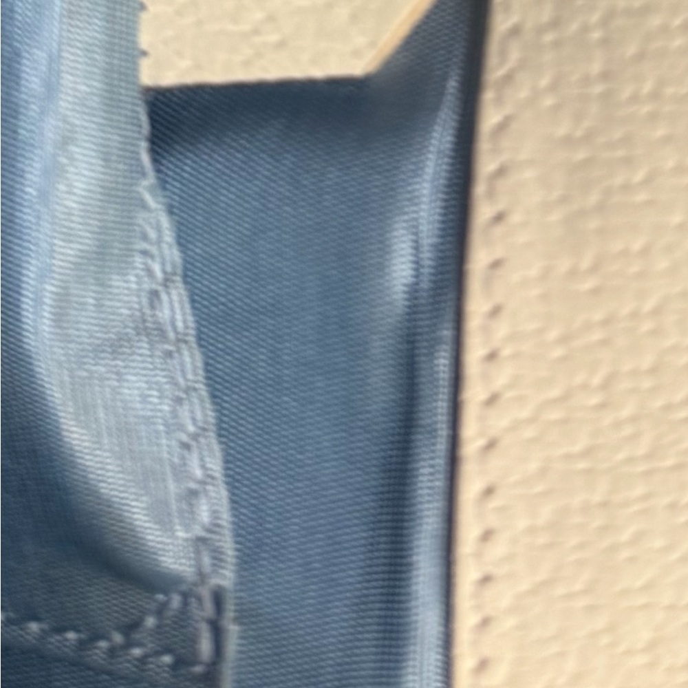 Gucci Bee-Star Shoulder/Crossbody Bag - Picture 7 of 16